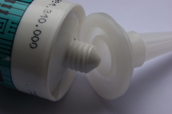 Silicone cartridge nozzle adapter