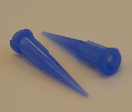 TTN22 Tapered Tip 22 Gauge Blue Adhesive Dispensing