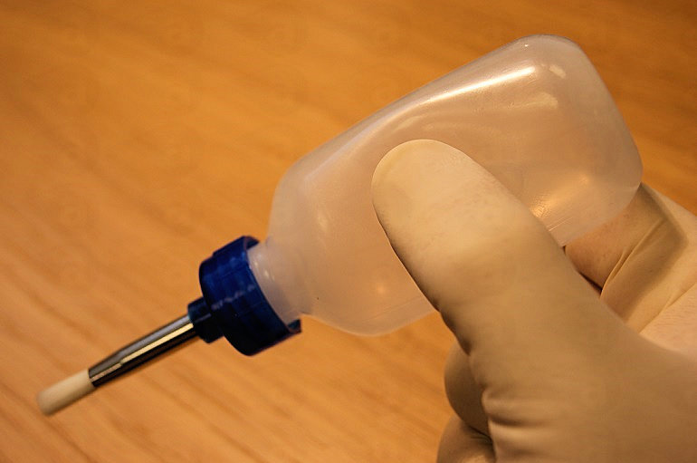 Brush Tip with Dispensing Bottle Luer Lock